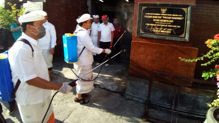 semprot disinfektan