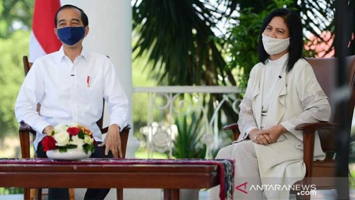 jokowi iriana