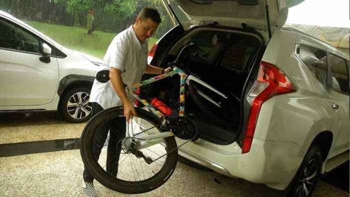 sepeda mobil