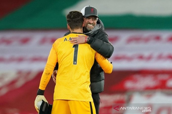 20201123-liverpool-klopp-alisson