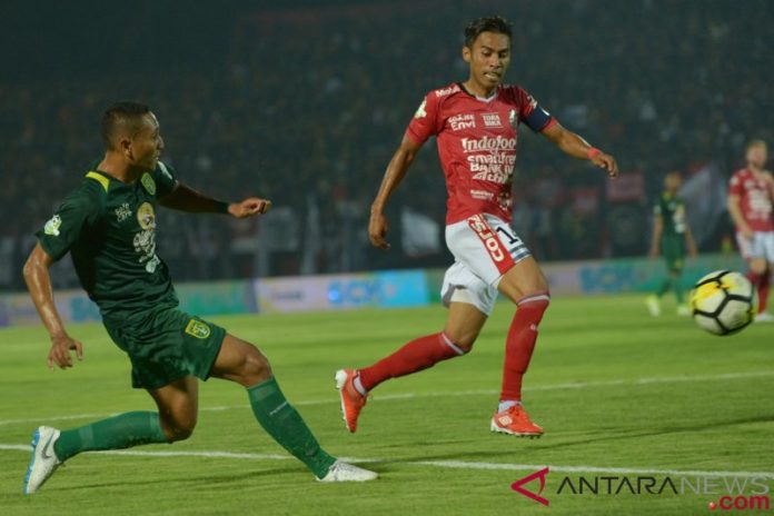Bali-United-Persebaya-181118-Nym-3