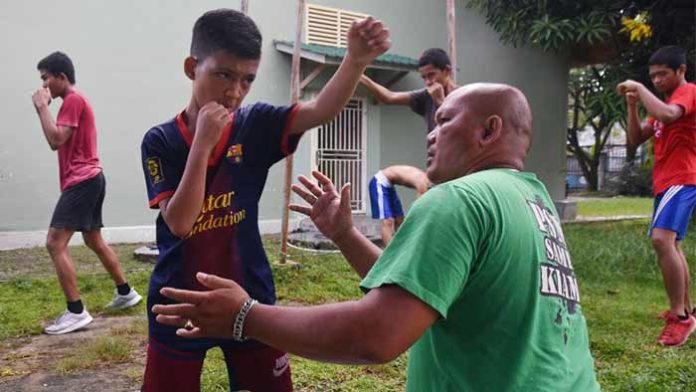 pelatih
