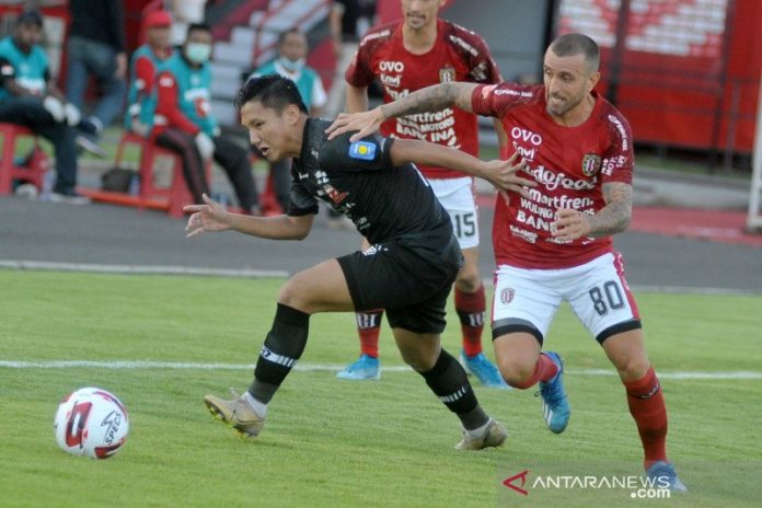 antarafoto-bali-united-kalahkan-madura-united-150320-fik-4 (2)