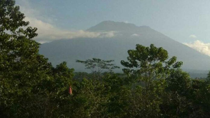 gunung agung