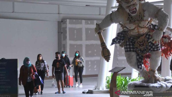 bandara tutup