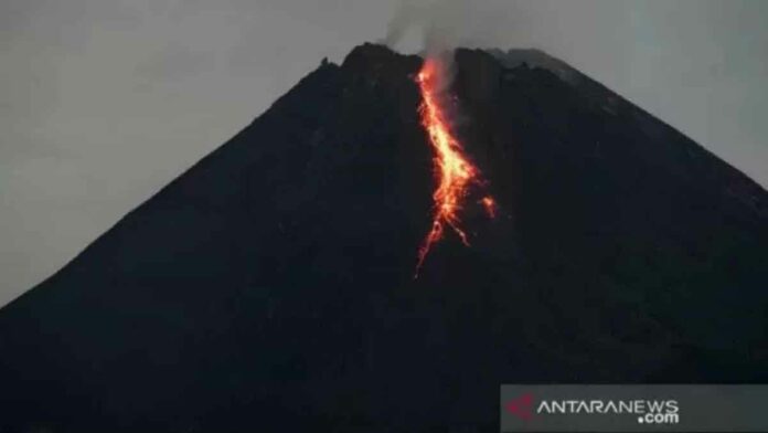 lava pijar merapi