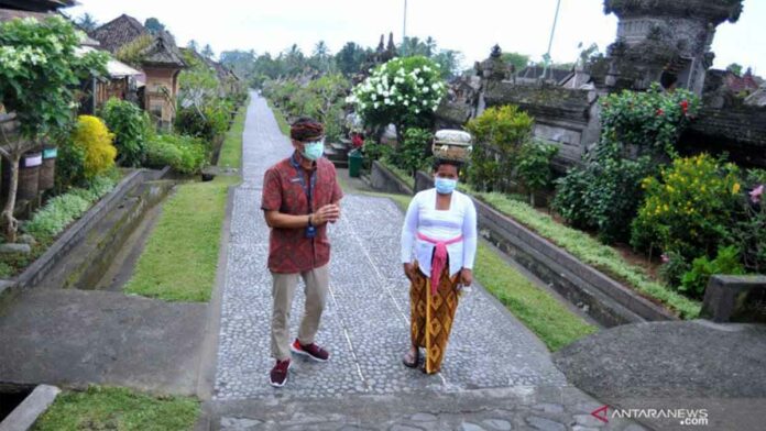 sandiaga penglipuran