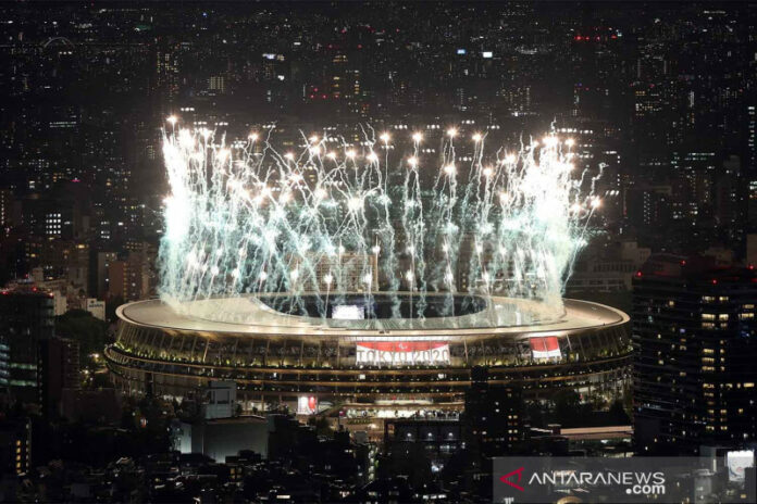 2021-08-24T110909Z_1917665945_SP1EH8O0UZ50S_RTRMADP_3_PARALYMPICS-2020-CEREMONY-copy