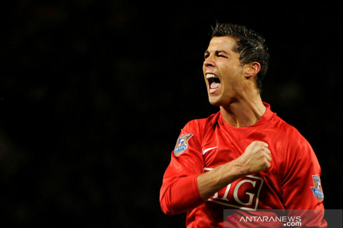 2021-08-27T152656Z_298019127_RC2KMA70M1Q8_RTRMADP_3_SOCCER-ENGLAND-MUN-RONALDO