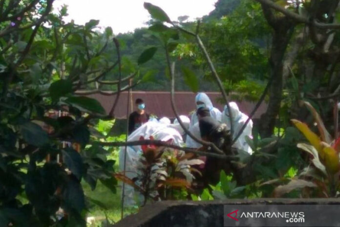 Penguburan-jenazah-covid