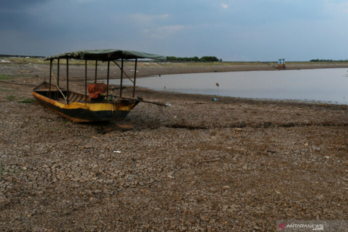 antarafoto-waduk-dawuhan-madiun-130821-sis-4_2