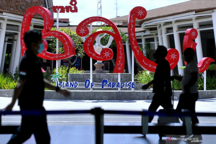 antarafoto-jumlah-penumpang-bandara-bali-meningkat-210821-fik-3