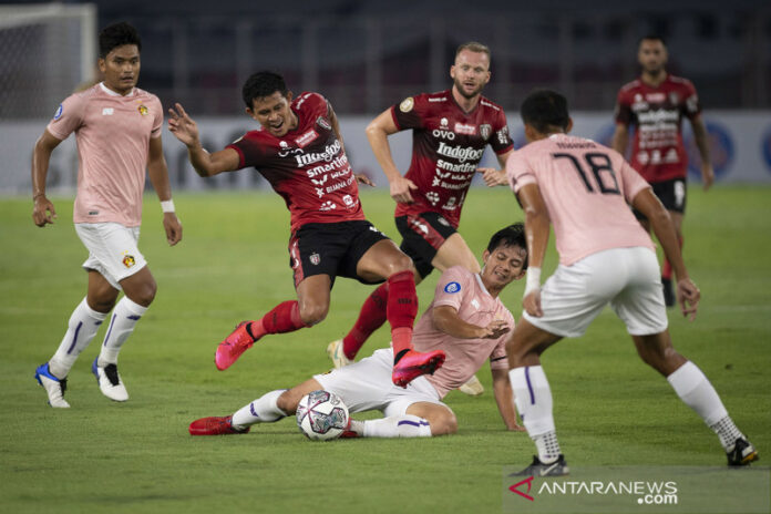 antarafoto-laga-pembuka-liga1-2021-270821-app-8 (2)