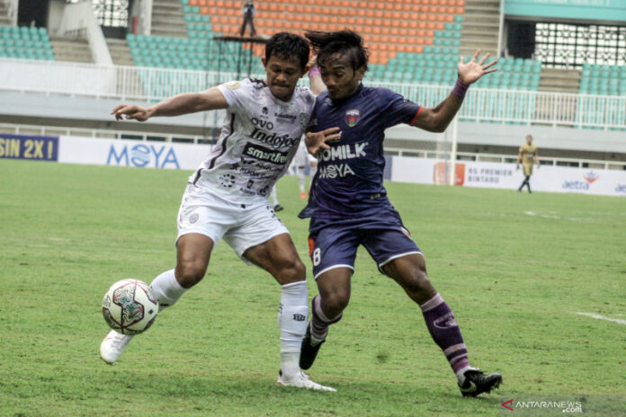 antarafoto-persita-lawan-bali-united-240921-ysw-3