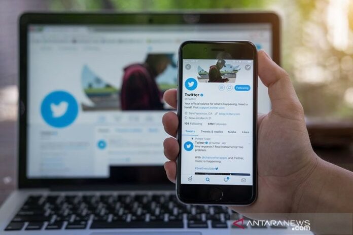 fitur twitter