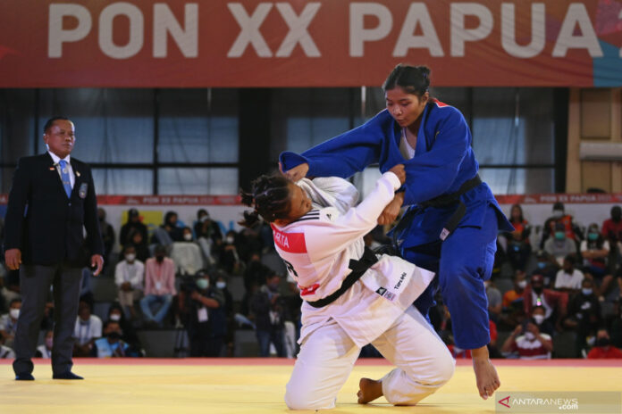 antarafoto-bali-rebut-emas-78kg-judo-pon-011021-app-9