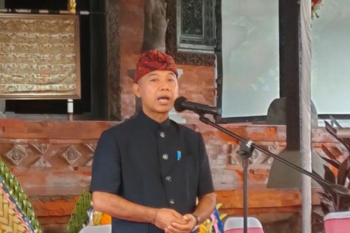Kadisbud-Bali-Arya-Sugiartha