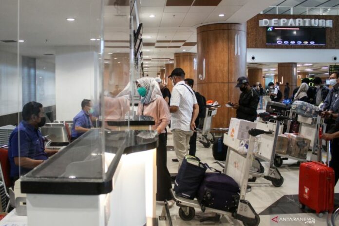 antarafoto-syarat-penerbangan-terbaru-di-bandara-031121-um-6