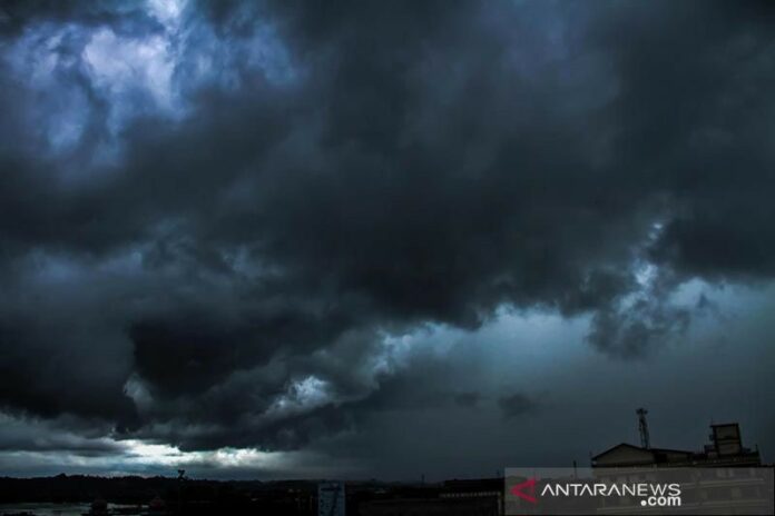 awan hujan