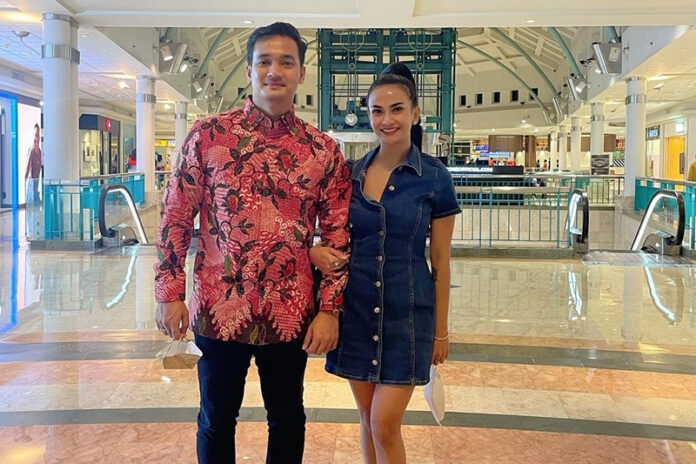 vanessa dan suami