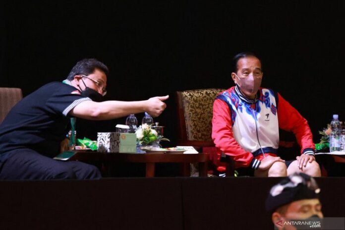antarafoto-jokowi-menyaksikan-bwf-world-tour-021221-ho-1