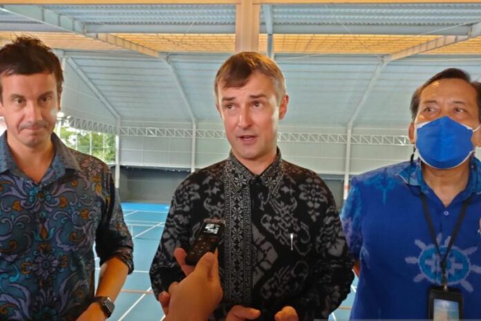 Dubes-Ukraina
