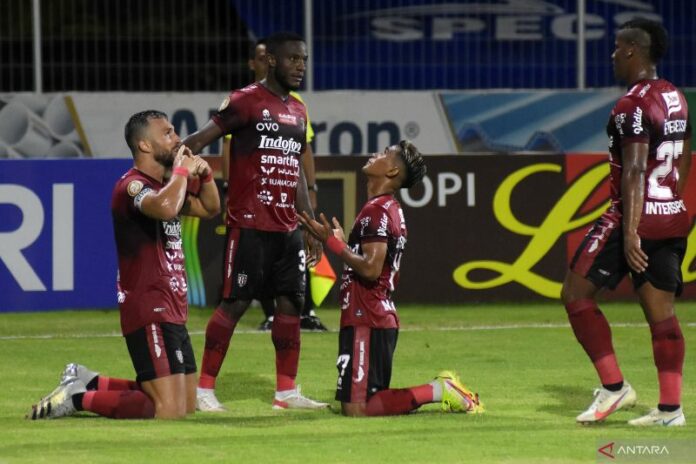 antarafoto-bali-united-melawan-psm-070222-nhw-11
