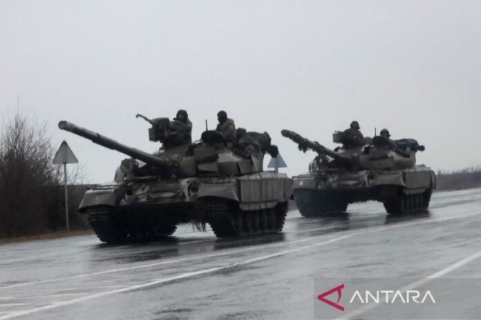reuters_russia_tanks