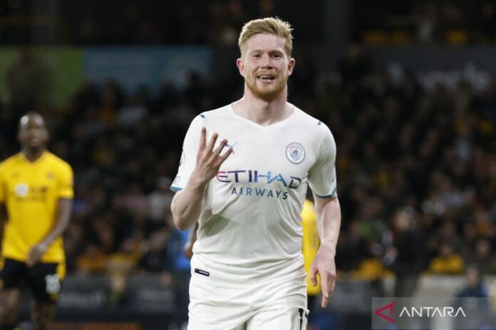 2022-05-11T204756Z_249383045_UP1EI5B1LRUML_RTRMADP_3_SOCCER-ENGLAND-WLV-MCI-REPORT