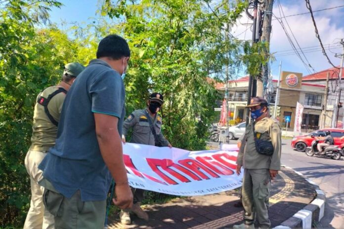 Satpol-PP-Denpasar-penertiban