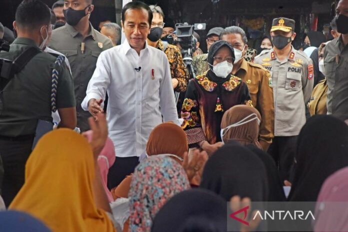 antarafoto-presiden-pasar-serang-170522-af-1