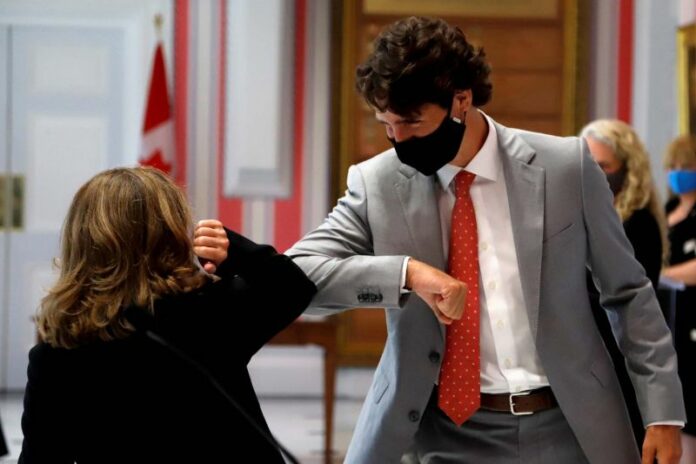 antarafoto-canada-trudeau-financeministerswornin-19082020