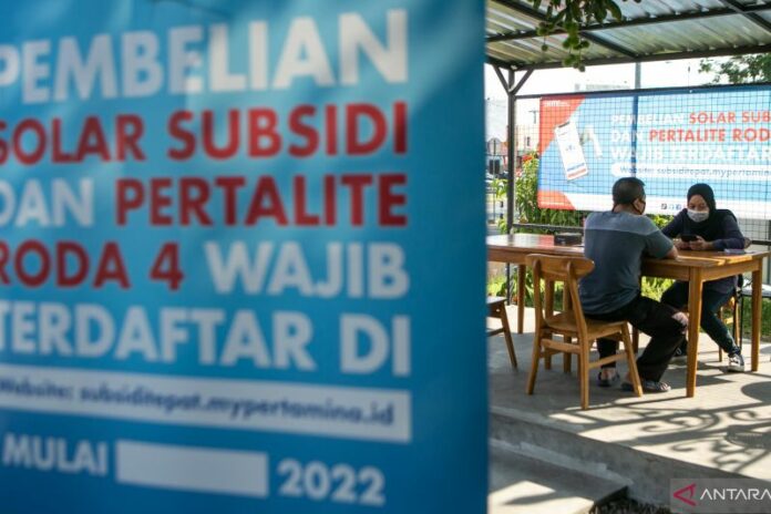 antarafoto-pendaftaran-pembelian-solar-dan-pertalite-010722-hnd-1