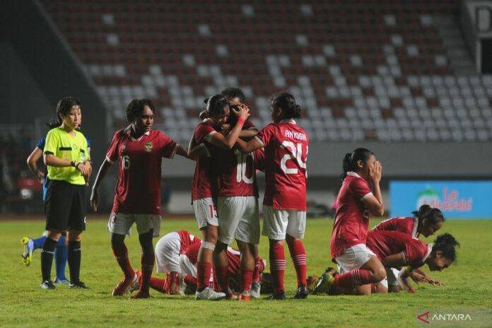 antarafoto-timnas-indonesia-kalahkan-kamboja-penyisihan-aff-women-u18-24072022-fs-8