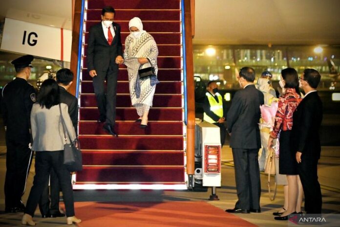 jokowi jepang
