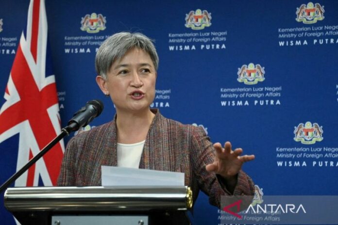 reuters_wong