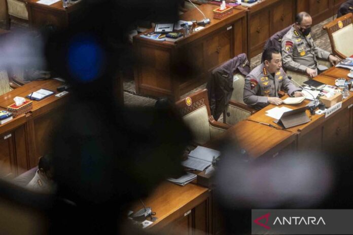 antarafoto-raker-kapolri-dpr-240822-aaa-4