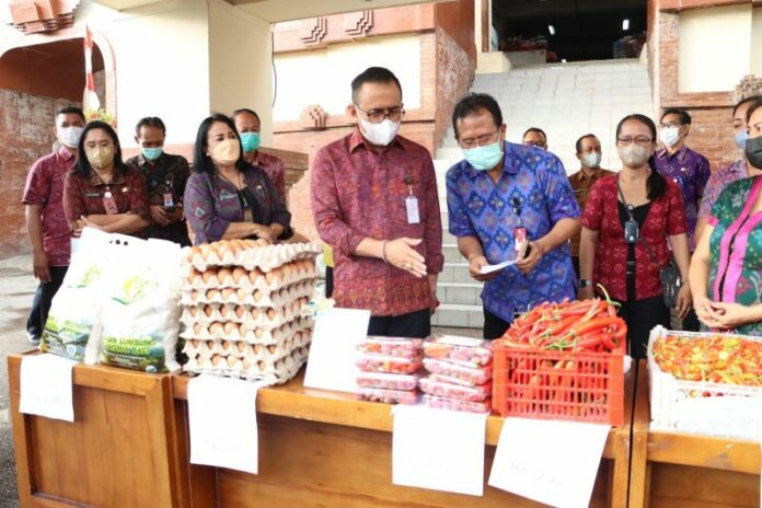 wali-kota-operasi-pasar-badung