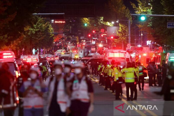 2022-10-29T182651Z_676434174_RC24BX99J5JM_RTRMADP_3_SOUTHKOREA-STAMPEDE