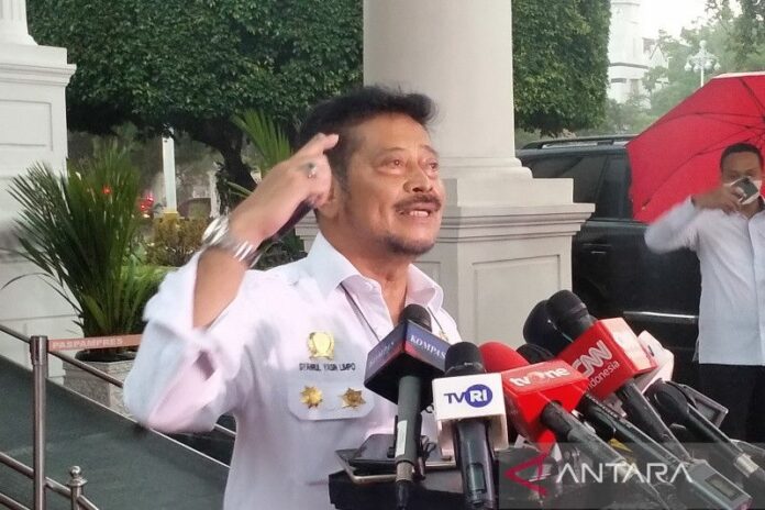 20221004-mentan-syahrul-di-istana-01