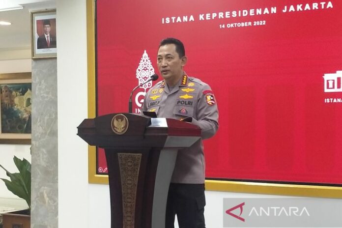 20221014-kapolri-di-istana-02