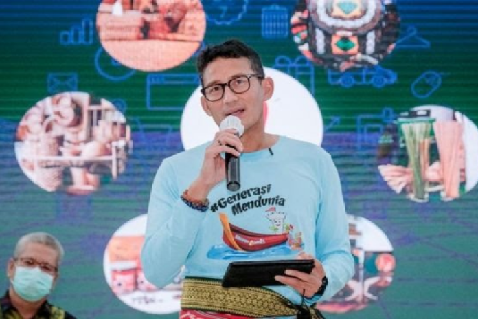 41294-menparekraf-sandiaga-salahuddin-uno_979-t-549