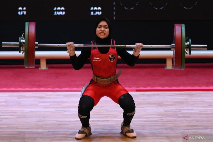 antarafoto-lifter-indonesia-siti-raih-perunggu-19052022-zk-6