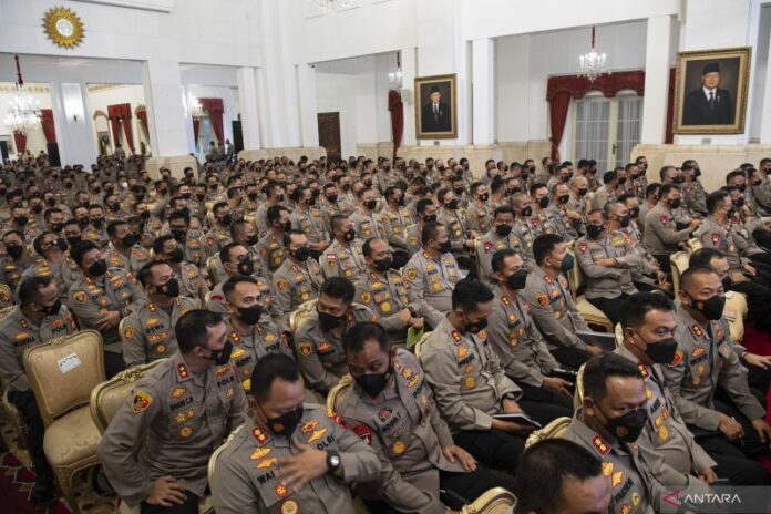 antarafoto-pengarahan-presiden-untuk-polri-141022-sgd-6