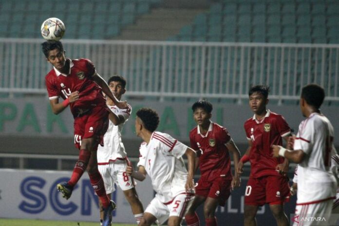antarafoto-timnas-u-17-indonesia-melawan-timnas-uea-051022-ysw-12