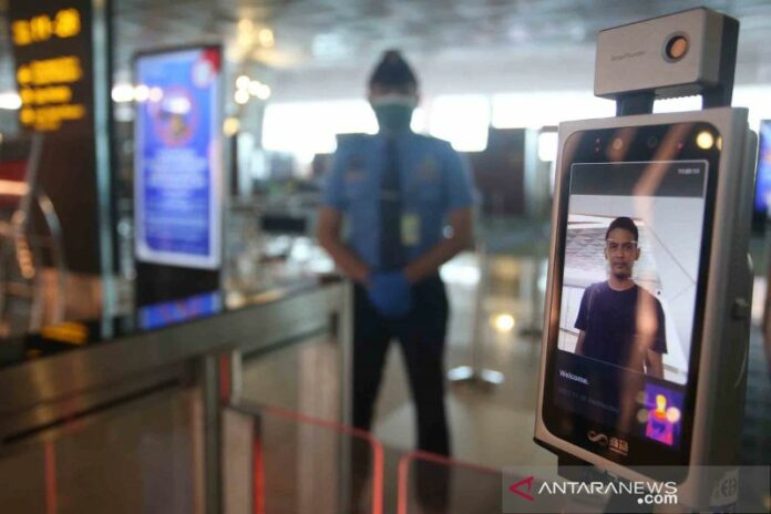 antarafoto-bandara-soetta-hadirkan-alat-pengenal-wajah-10112021-bal-2