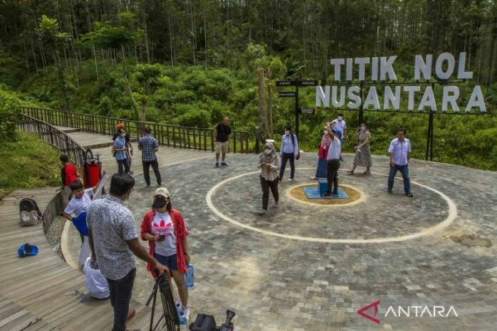 antarafoto-lokasi-titik-nol-ikn-nusantara-ramai-di-kunjungi-170822-bay-5