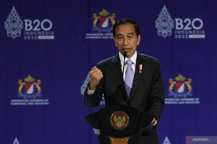antarafoto-presiden-jokowi-bicara-di-b20-summit-141122-app-2_1