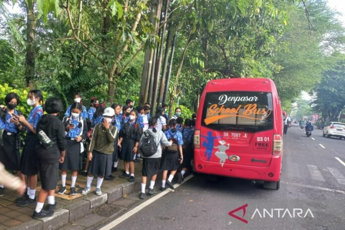 Bus-sekolah