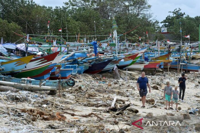 Dampak-Cuaca-Ekstrem-Di-Bali-030122-fik-1
